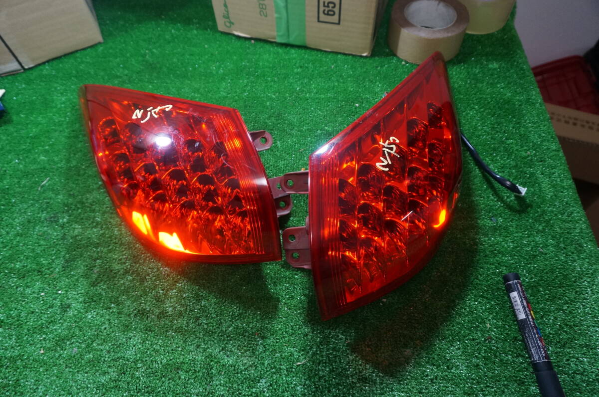 W460 点灯OK J50/NJ50 スカイライン クロスオーバー テールライト/テールランプ 左右セット/純正 LED 拍卖