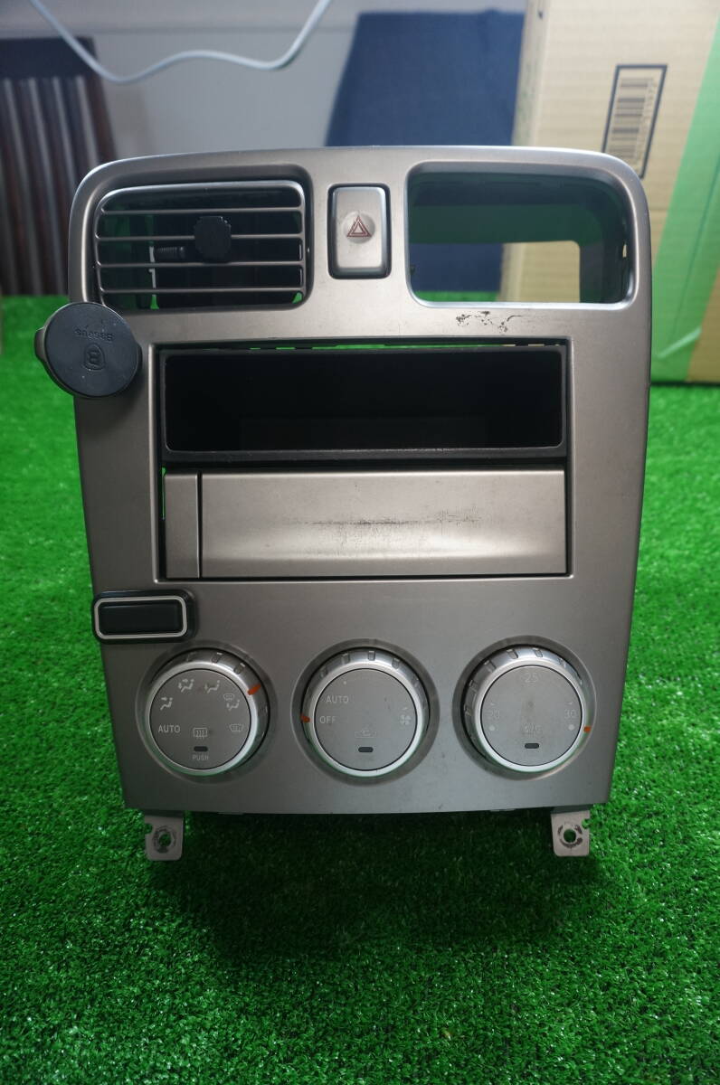 P425 動作OK スバル SG5 フォレスター センターパネル/エアコン操作パネル/純正 503722-4911/2DIN 小物入れ拍卖