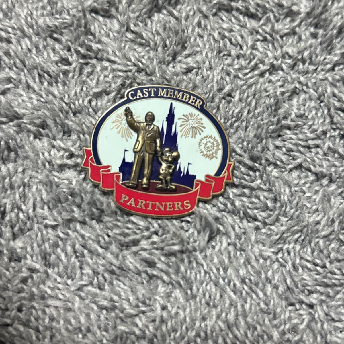 ★ Disney ピンバッジ ピンバッチ ピントレード ピントレーディング キャスト限定 CAST MEMBER パートナー像 ウォルトディズニーワールド拍卖