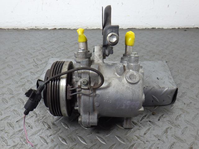 アルト HA25V エアコン コンプレッサー 95200-76G32 テストOK拍卖