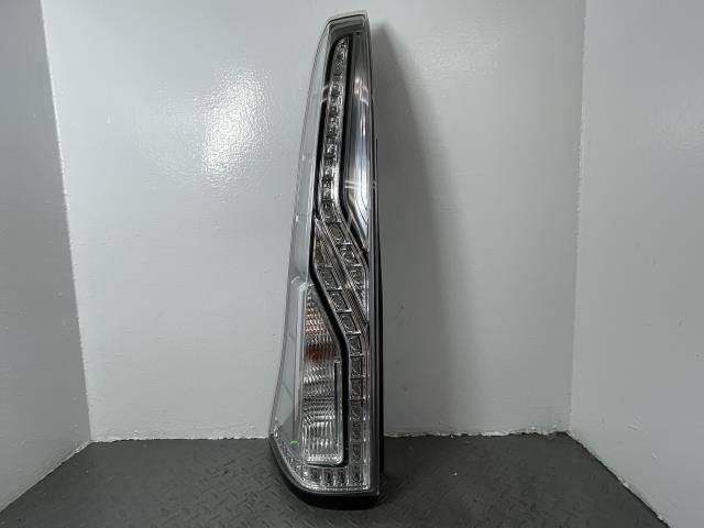 セレナ HFC26 左 テール ランプ ライト 26555-3JY0A拍卖