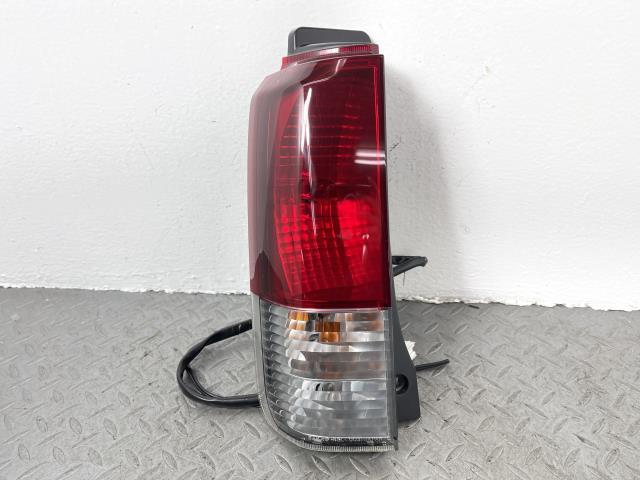 eKワゴン H81W 左 テール ランプ ライト MR598005拍卖