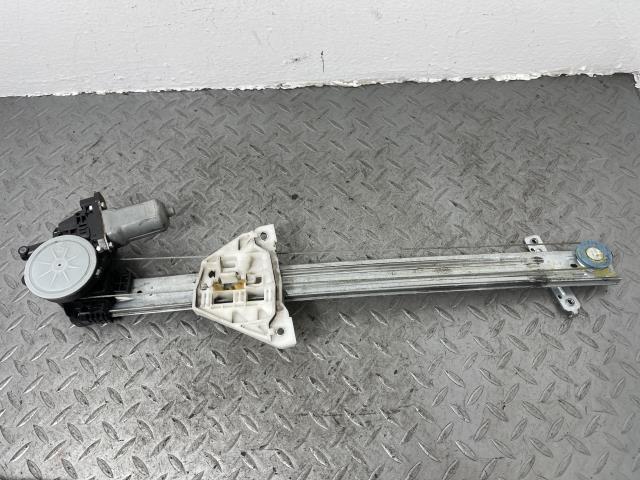 ワゴンR MH23S 左 フロント ドア レギュレター モーター 83402-70K01拍卖