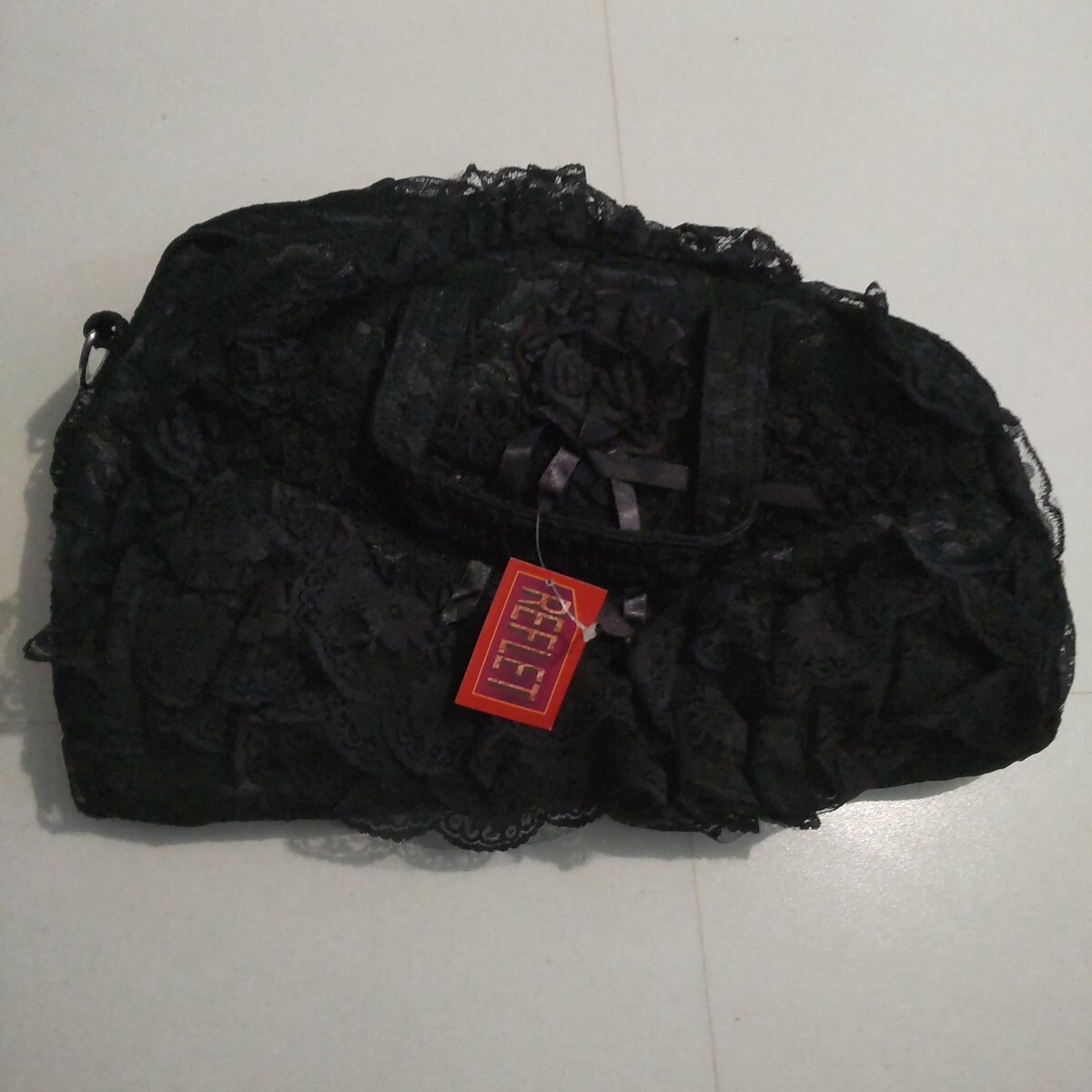 未使用 黒 エレガント レース 総レース バック 小旅行 カバン 内側ナイロン 肩掛け紐取り付け可能 マチ16 横41 持手込全長34拍卖