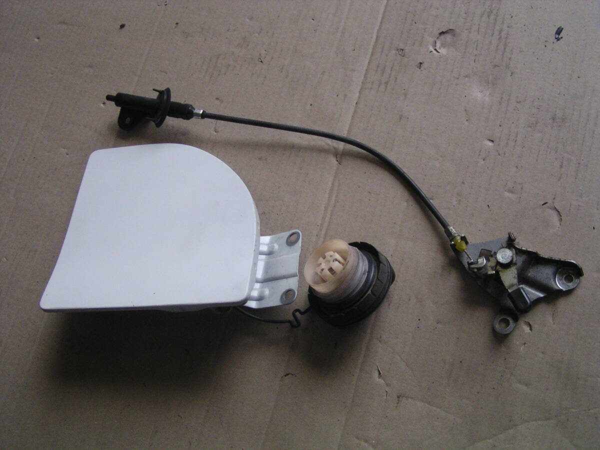 ☆ S321V ハイゼット S321M ピクシスバン  給油口カバー キャップ オープナーセット w09拍卖