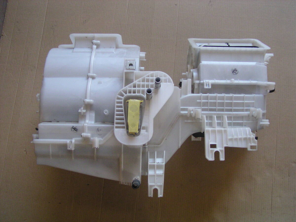 ☆ 40250km 後期 パッソ KGC10 QNC10 エバポレーター ヒーターユニット拍卖