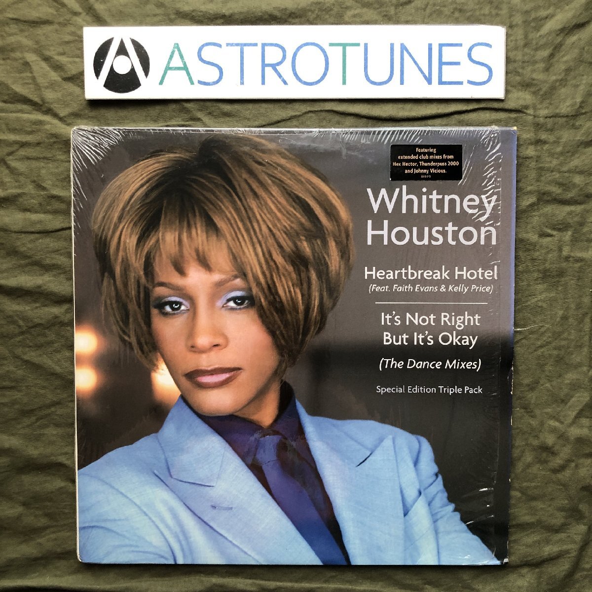 良盤 良ジャケ 激レア 1999年 米国 本国オリジナルリリース盤 Whitney Houston 3枚組LPレコード Heartbreak Hotel: R&Bソウル Faith Evans拍卖