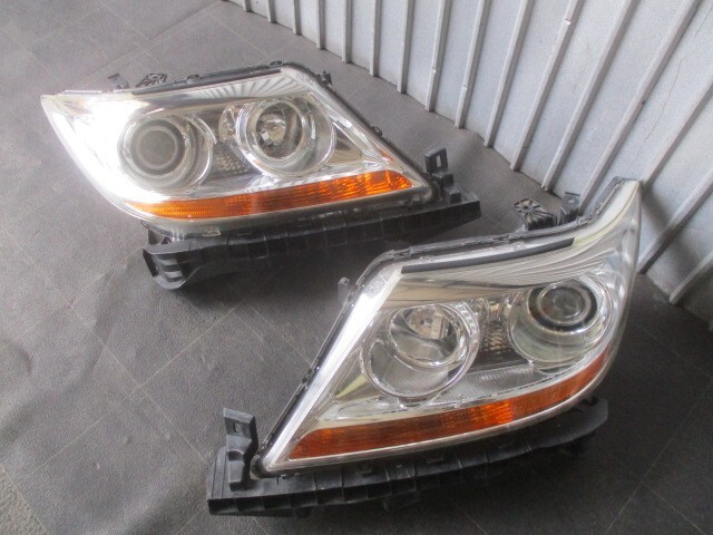 3982 DBA-RR1 エリシオン 左右 ヘッドライト ヘッドランプ HID レベライザー付 P7040 平成19/10 【個人宅配送不可】拍卖
