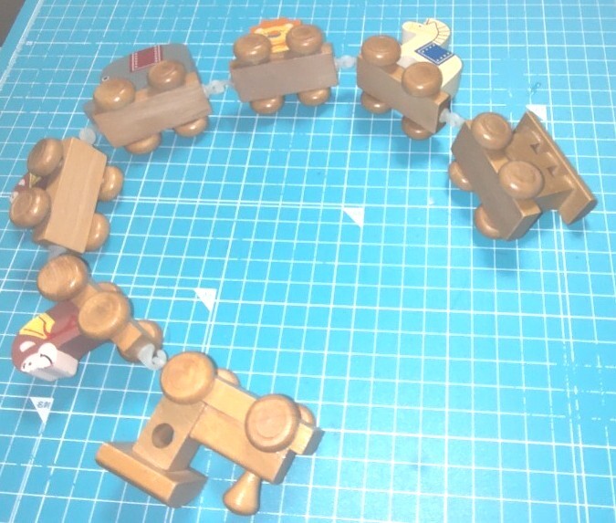 どうぶつの汽車ポッポ 木製品 中古 !OK値下交渉 安い送料希望は入札前質問にコメントください!生活応援セール月末迄拍卖