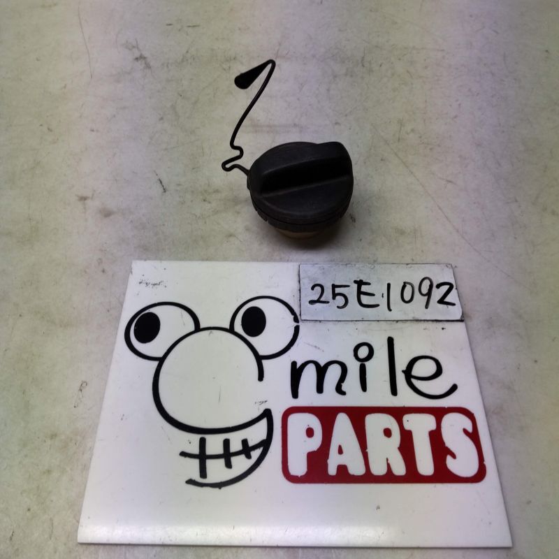 ZGE22W/ZGE20 ウィッシュ 純正 フューエルキャップ 2Z7-22-7/25E1092*同梱不可拍卖