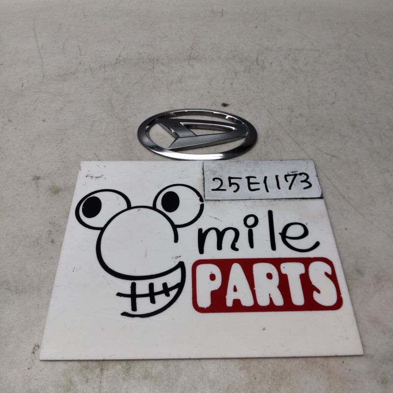 S211P ハイゼット 純正 フロントエンブレム 2Z7-24-2/25E1173*同梱不可拍卖