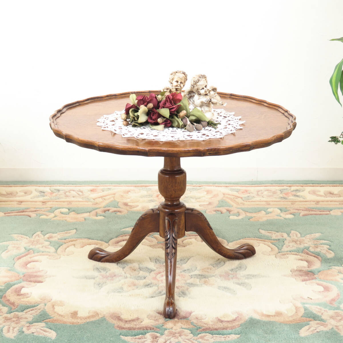 天板が少し大きめのロータイプのトライポッドテーブル/店舗什器/ディスプレイ/インテリア/イギリスのアンティーク家具/A-4532拍卖