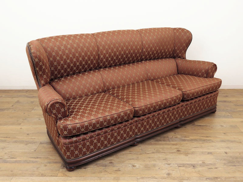 《セール品》ゆったり座れる落ち着いた雰囲気の三人掛けソファ/サロン/店舗什器/ディスプレイ/インテリア/フランス/クラシック/A-1836拍卖