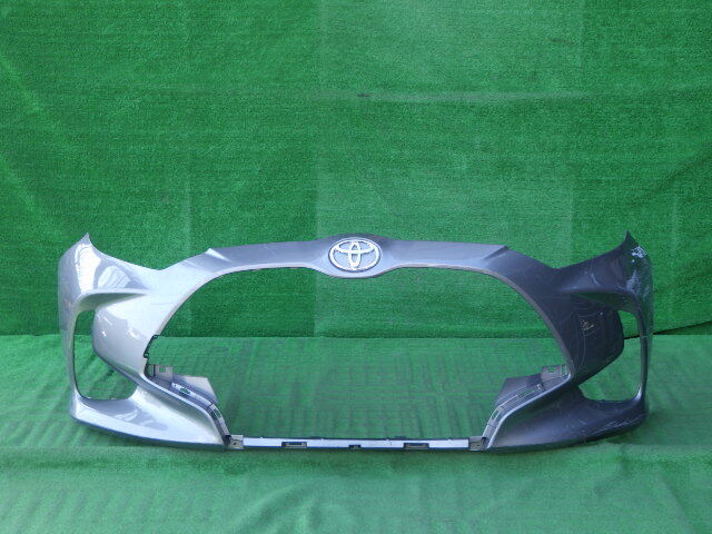 KSP210 MXPA10 MXPH15 ヤリス 純正フロントバンパー グレー 52119-52E70拍卖
