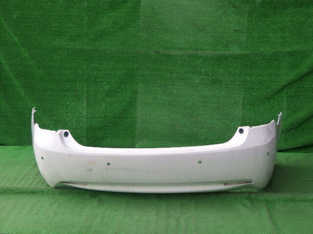 GRS210 GRS211 クラウン ロイヤルサルーン 純正リアバンパー リヤバンパー 白 パール 52159-30640拍卖