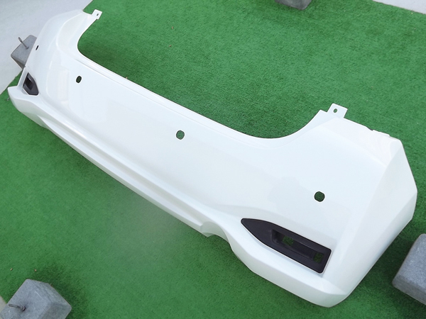 ★微傷,送料安,ホワイトパール,後期★ノートE12/HE12/NE12/SNE12リアバンパー★純正,リヤバンパー,白★Re:P拍卖