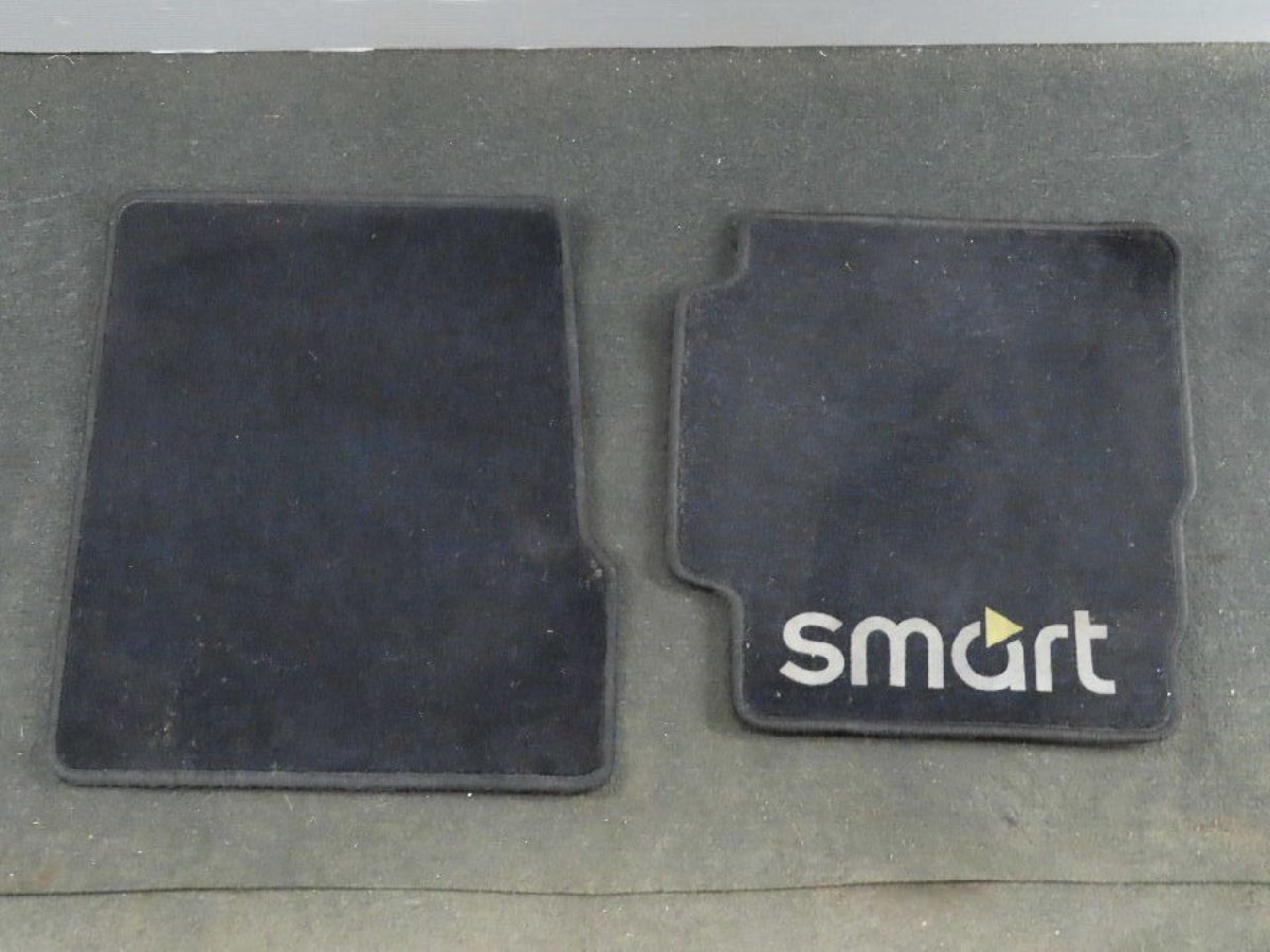 【即決】★送料込★ スマート K GF-MC01K 純正 フロアマット 2枚セット 運転席 助手席 中古 12777拍卖