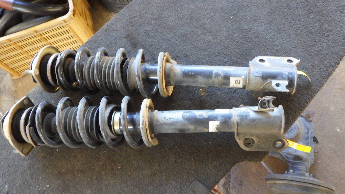 杉B5 即決! L550S ムーヴラテ ストラット ショック スプリング拍卖