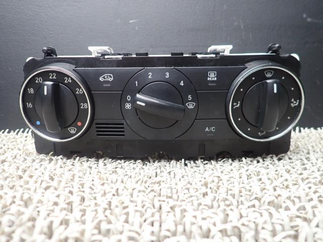 ベンツ Bクラス CBA-245232 エアコンスイッチパネル 761拍卖
