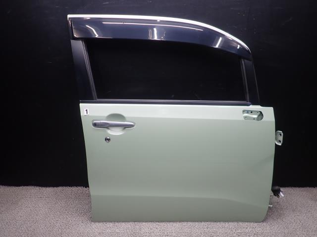 ムーヴ DBA-LA160S 右フロントドアASSY G56 67001-B2430拍卖