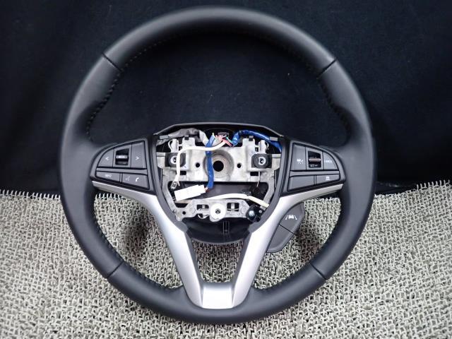 ハスラー 5AA-MR92S ステアリングホイール D4E 48110-59SE2-GJL拍卖