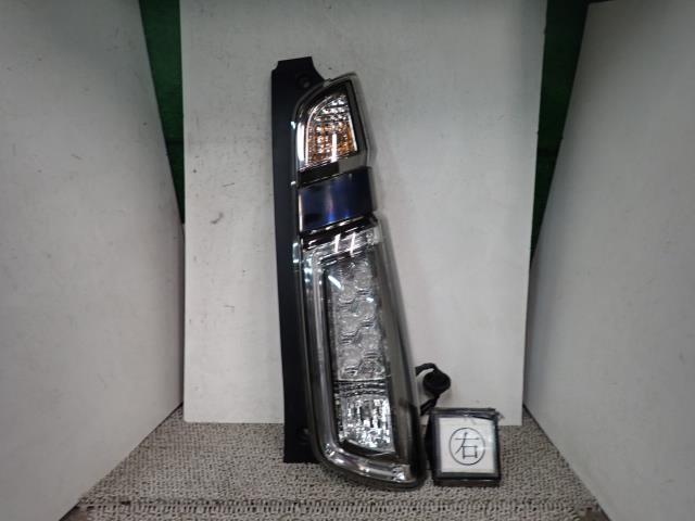 N-WGN DBA-JH1 右テールランプ NH850 33500-T6G-J01拍卖