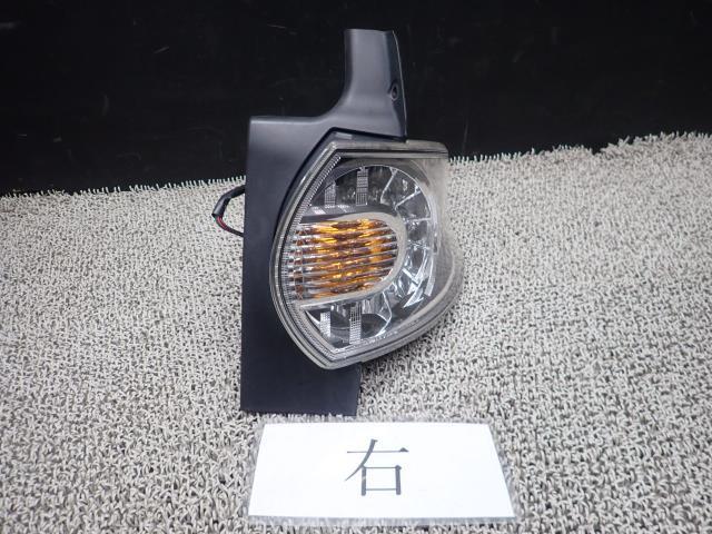 ビアンテ DBA-CCFFW 右テールランプ 41W C273-51-150F拍卖
