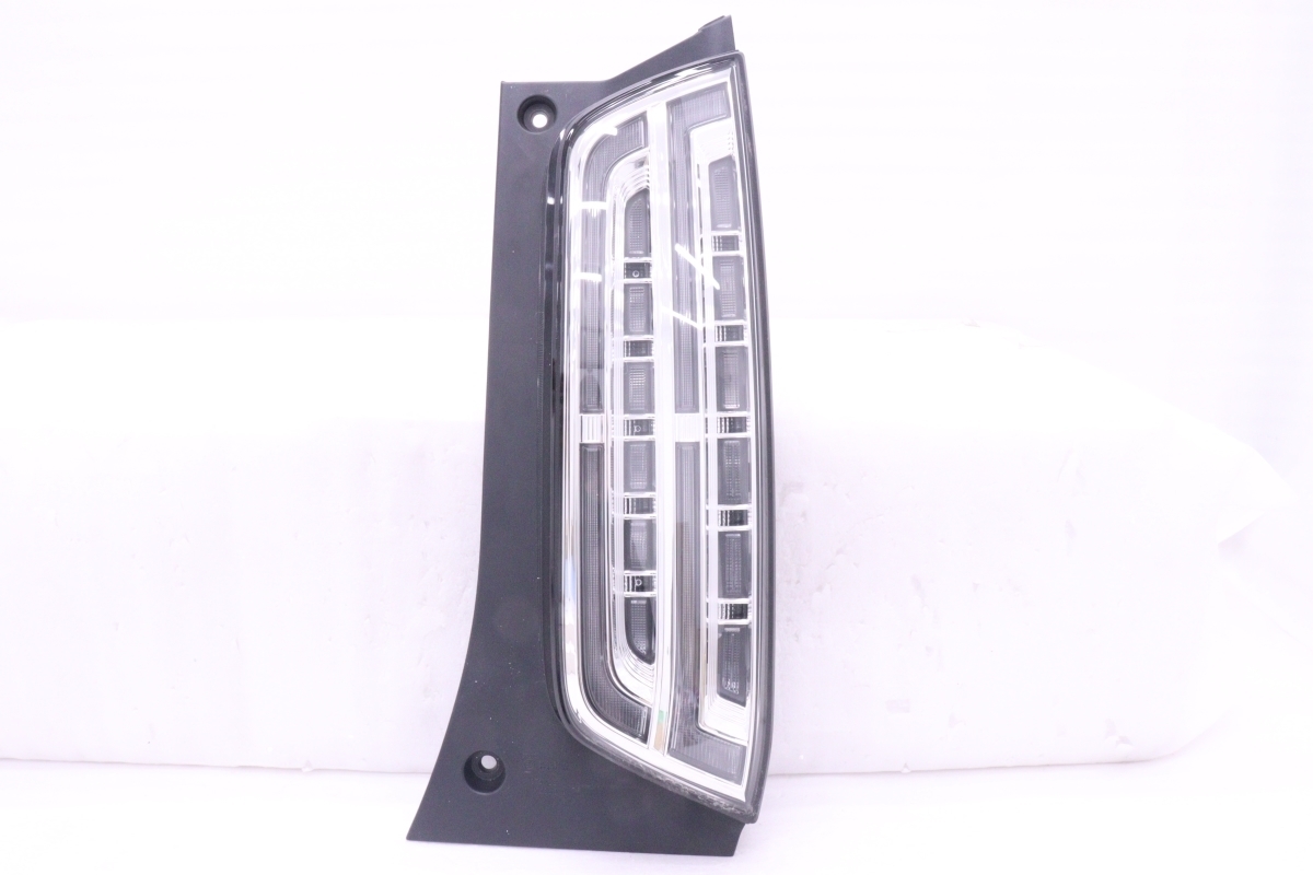 52-341★美品★LED JH3 N-WGN カスタム★右テールライト STANLEY W4848 打刻:B ASSY 純正★ホンダ (DM)拍卖