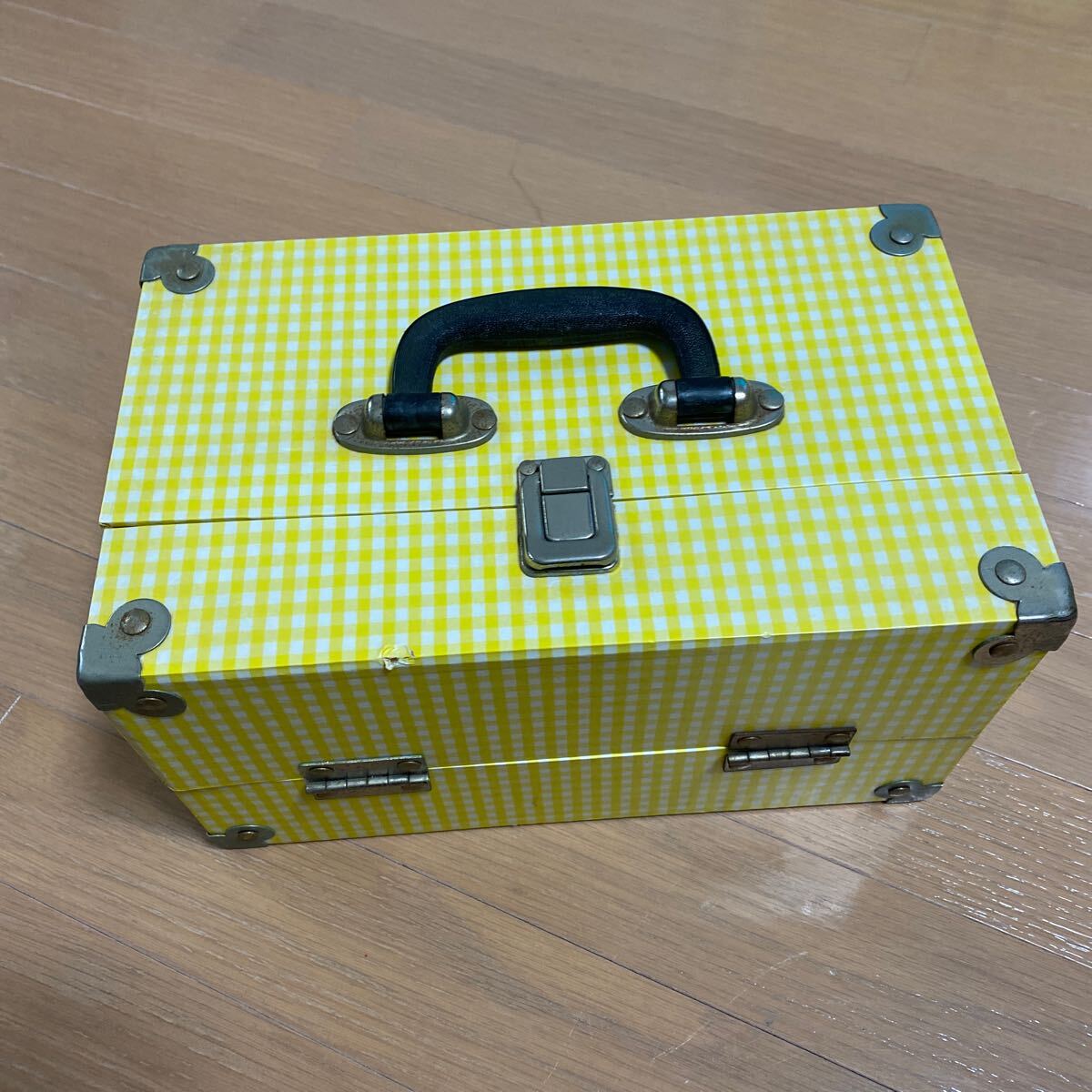 メイクボックス 化粧品入れ 収納ボックス 黄色拍卖