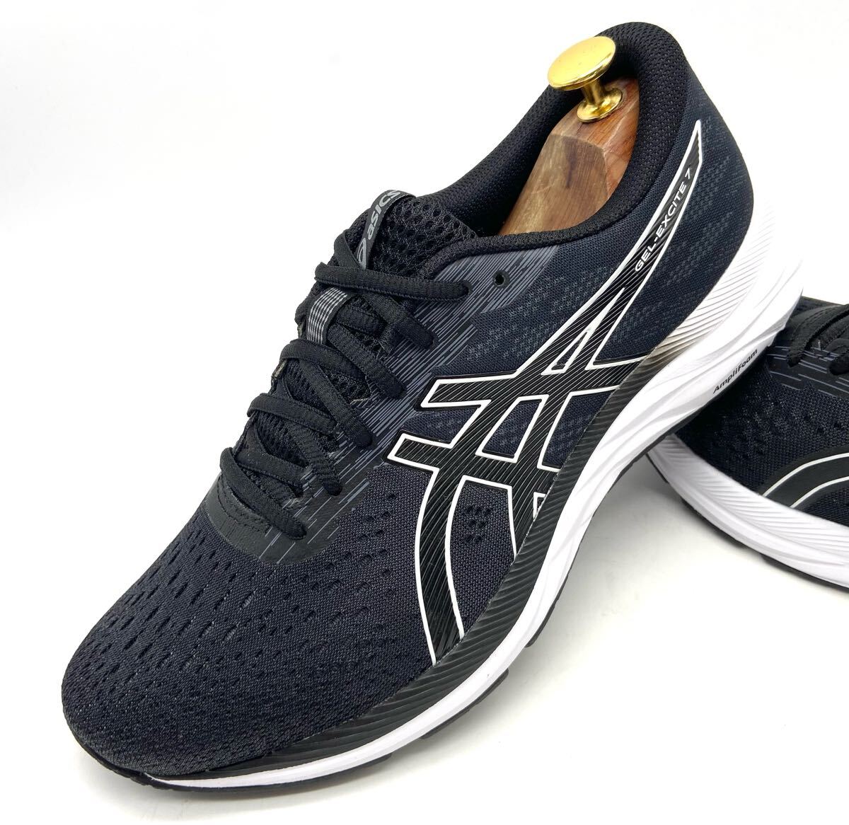 【アシックス/ゲルエキサイト7】タグ付き!アスリート待望入手困難希少モデル!高級ランニングシューズ!黒白/jp27cm!衝撃プライス!2/25拍卖