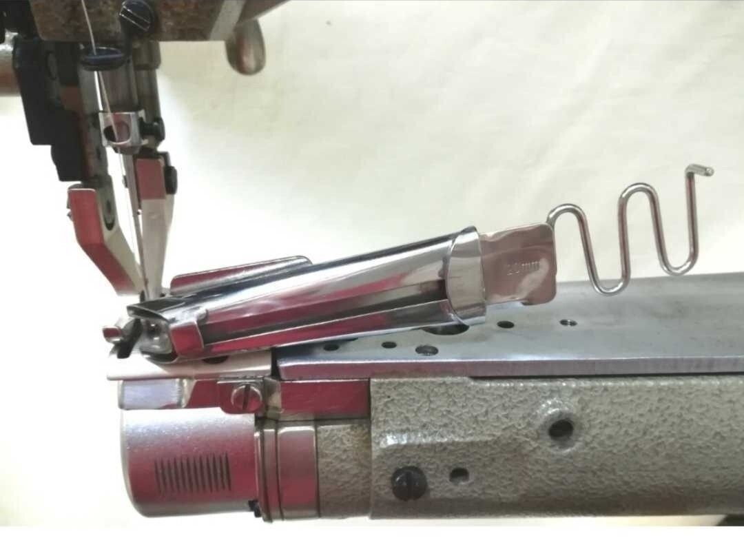 【テープ幅16mm】 上下送り バインダー 押さえ金 セット ラッパ 2つ折り テープ幅16mm  腕ミシン用 ☆  jj6拍卖