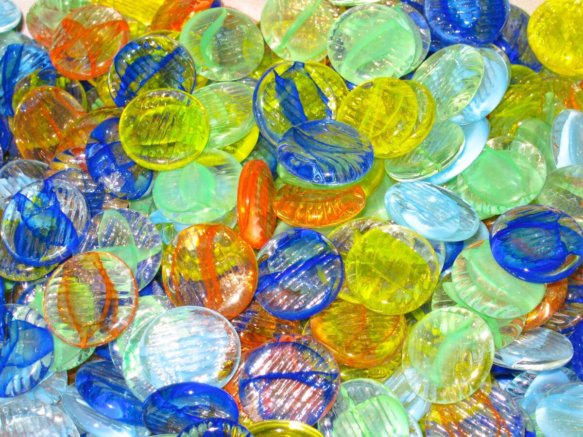 【おはじき 100個セット】たくさん カラフル 昔ながら 懐かしい 昭和の遊び 綺麗 きれい いっぱい ミックス 赤 青 緑 黄色 ブルー 大量拍卖