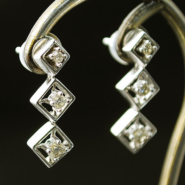 送料無料 本物 ダイヤモンドピアス K18WG ホワイトゴールド ダイヤ0.12ct×2 垂れるデザイン レディース おしゃれ キラキラ拍卖