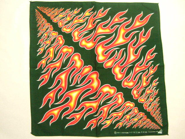 横浜最新 魅惑の炎バンダナ♪ 緑/赤 4枚まで送料180円 ξ☆Bξ ξ16a拍卖