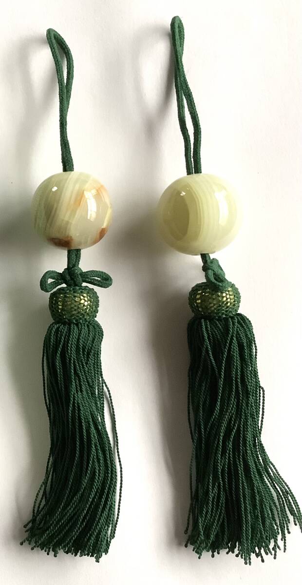 【新品!未使用!美品!】オニックス 最高級 メノウ 鉱石 石 風鎮 円形 球体 天然石 白 ふさ深緑拍卖