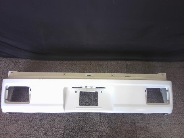 ミニキャブ HBD-DS17V RバンパーASSY M 4WD 26U MQ508819拍卖