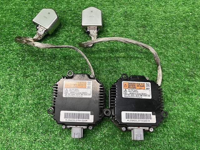 日産 C25/NC25 セレナ 後期 純正 バラスト 左右セット 250205256拍卖