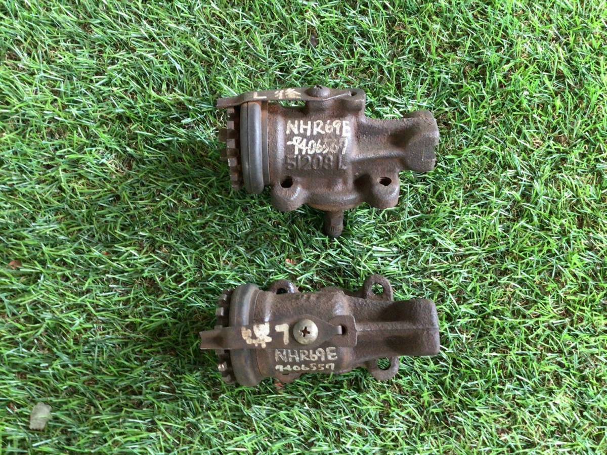 NHR69E H.5年 フロント アクセル ホイルシリンダー (L) 2個 X 23921 ① 即日発送可 ヤフオク 8970811450拍卖