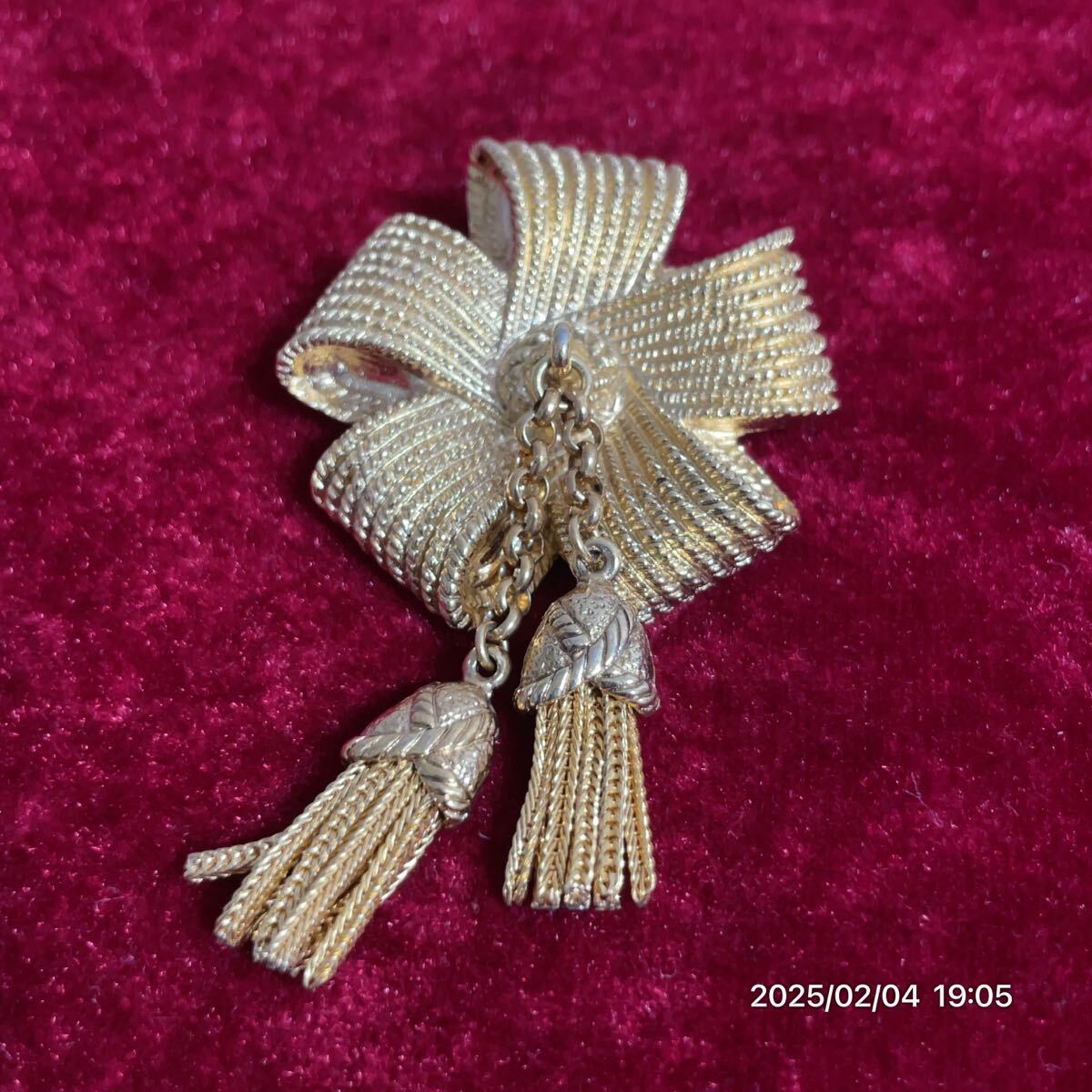 美品 vintage SONIA RYKIEL ソニアリキエル リボン フラワーモチーフ フリンジ ゴールドカラー ブローチ アクセサリー 装飾品拍卖