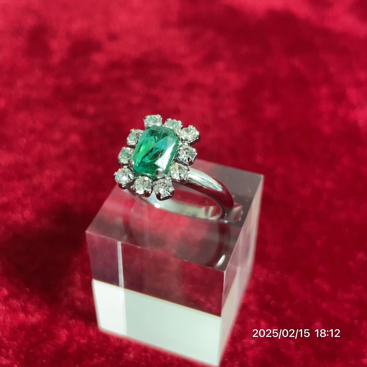 1000円〜 Dior クリスチャン ディオール 色石 エメラルドグリーンカラー ラインストーン シルバーカラーボディ リング 指輪 アクセサリー 拍卖