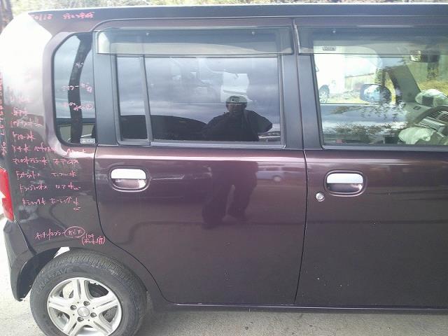 ムーヴコンテ DBA-L575S 右リアドア R59 ブラムブラウンクリスタルマイカ拍卖