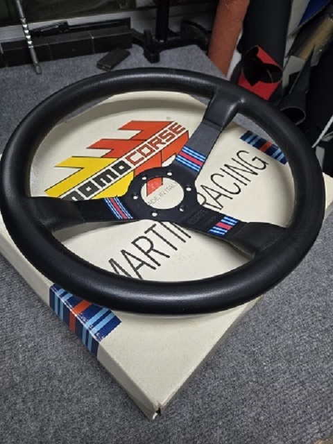超稀少!!モモMOMO CORSE マルティーニ レーシング MARTINI RACING MOD 03モデル 美品拍卖