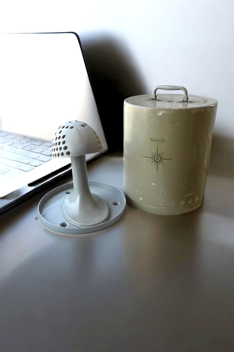 ○お洒落な筒型のウィッグケース かつら収納箱 グレー 光線柄 ディスプレイ台 什器 レトロ ヴィンテージ 古道具のgplus広島 2502i拍卖