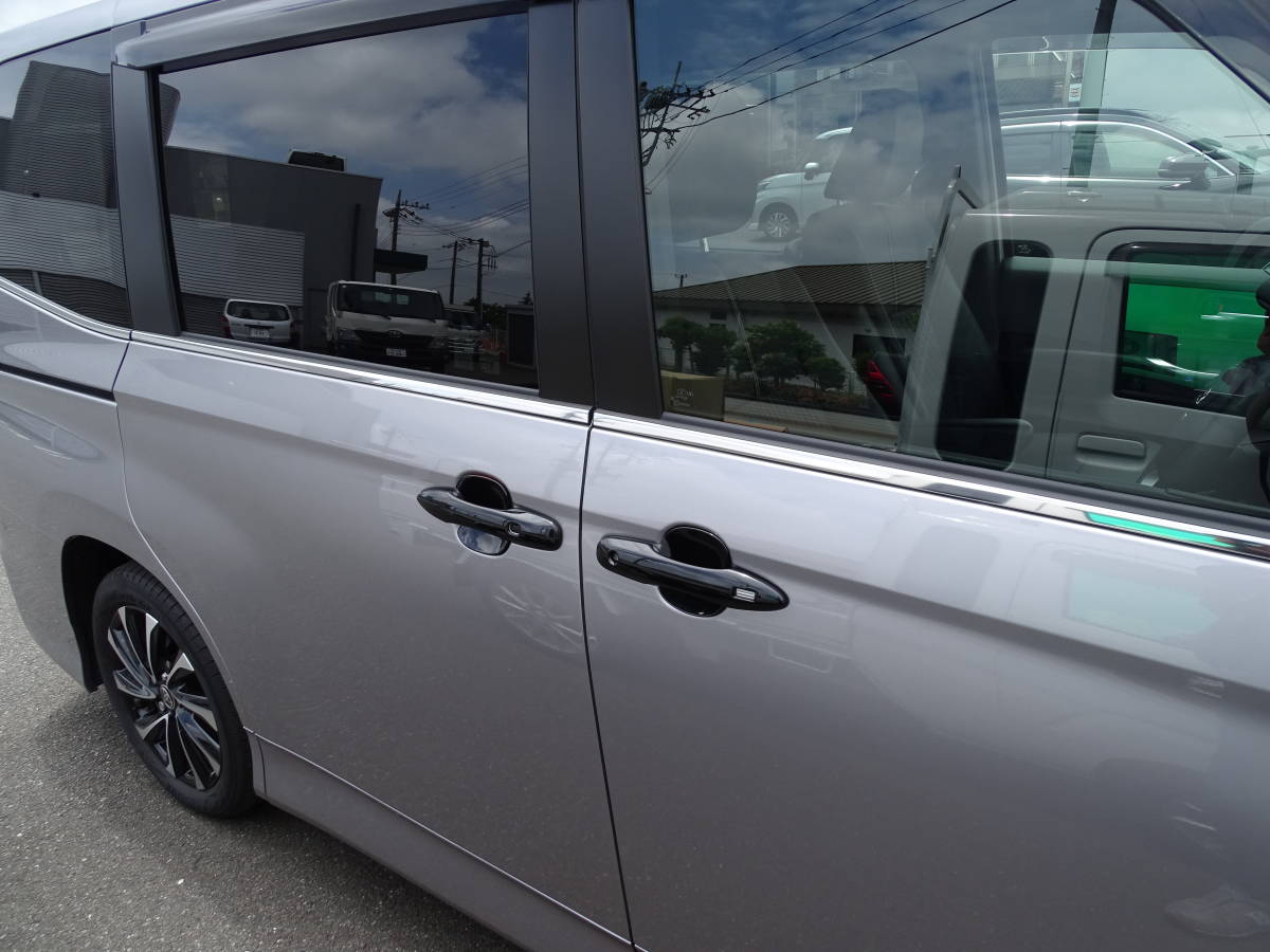 売り切り!未使用 現行型 90系 トヨタノア ヴォクシー ドアアウターハンドルカバー 純正ボディ側ガー 8ピース 艶あり光沢黒 ブラック拍卖