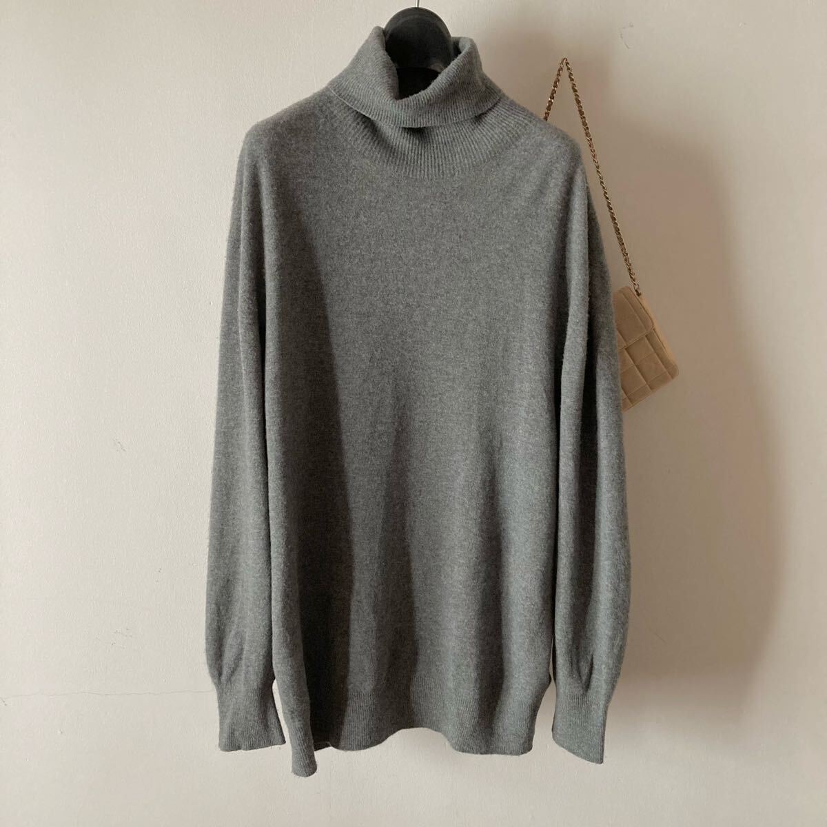 プラージュ*ふわとろウールジャージー タートルネックワイドニット*グレー拍卖