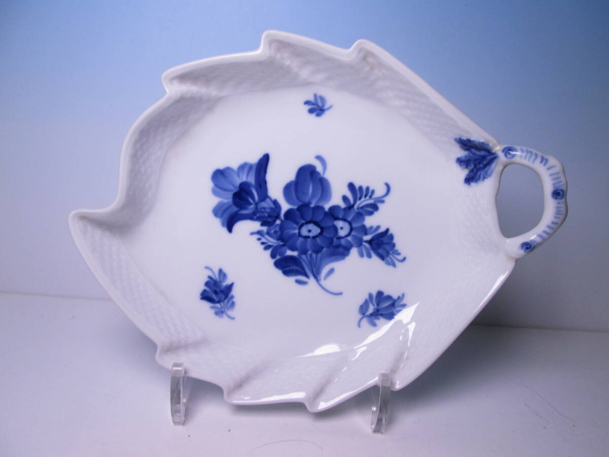 ☆ロイヤルコペンハーゲン ブルーフラワー リーフ 23cm プレート 箱無し ボウル拍卖