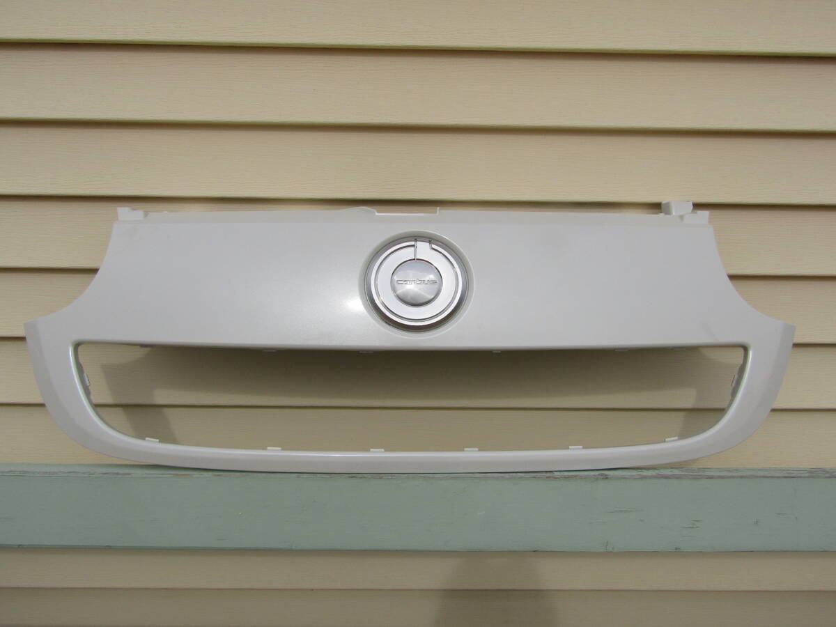 ムーヴキャンバス 純正 フロントグリル フロントバンパー グリル ラジエターグリル パールホワイト LA800S ムーヴ ■■ 13021305拍卖