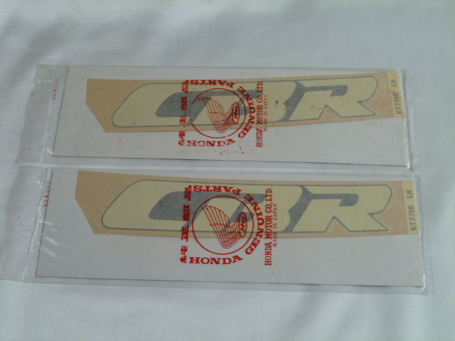 希少 HONDA 純正品 CBR ステッカー 2枚 当時物 です( 17509-KT7-750ZB ) ホンダ デカール拍卖