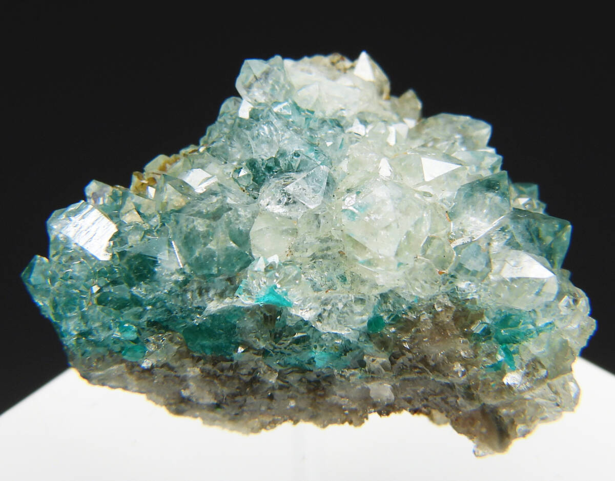 ■■送料無料■■☆☆ 美品! 翠銅鉱入り水晶 <コンゴ> 4 ☆☆拍卖