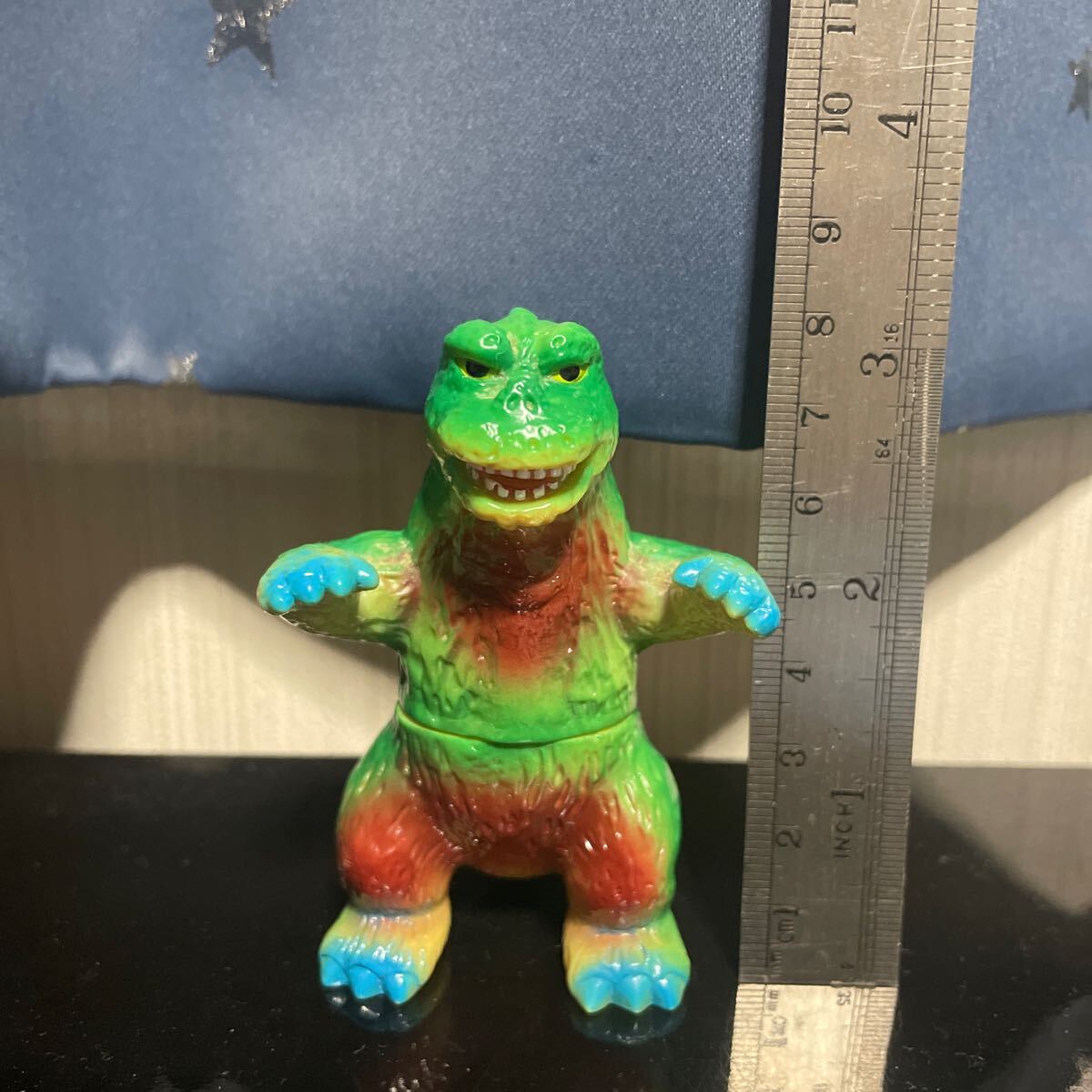 キャラクティクス ゴジラです。 ソフビ 希少激レアです。拍卖